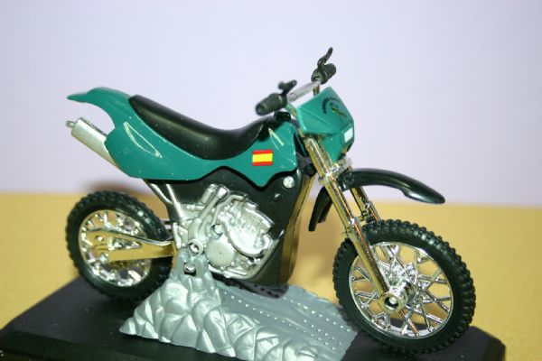 Miniatura Motocicleta Todo-Terreno Guarcia Civil (Seprona)