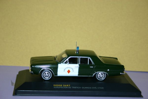 Veh�culo Miniatura Dodge Dar   Agrupaci�n d Tr�fico de  Guardia Civil 1.968