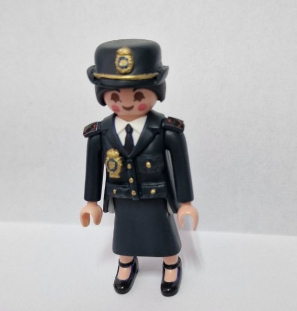 UNIFORME GALA FEMENINO POLICIA NACIONAL  ESPA�A