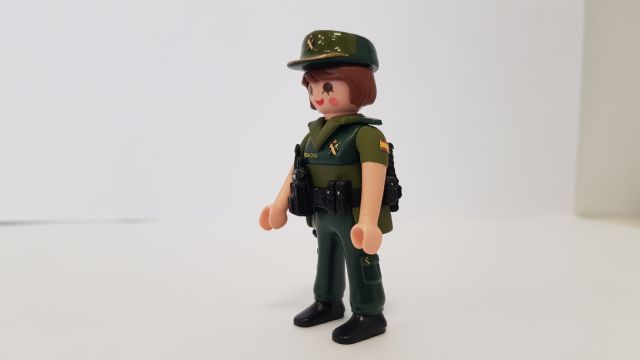 GUARDIA CIVIL ESPA�A (UNIFORME DIARIO FEMENINO)