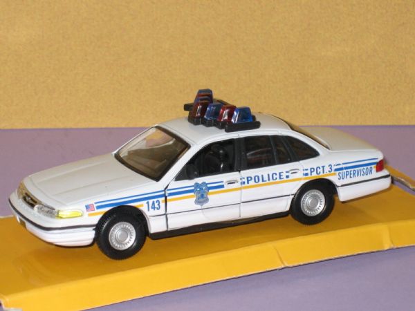 Miniatura Vehiculo Ford Crown Victoria U.S.A. Police PCT.3