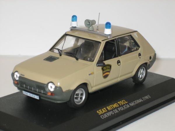 Miniatura Vehiculo Seat Ritmo 75CL. Policia Nacional Espa�a 1.981
