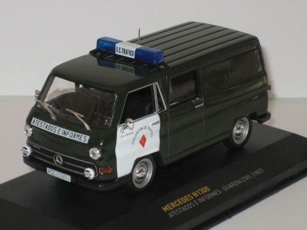 Miniatura Furgon Mercedes N1300 Guardia Civil Espa�a 1987