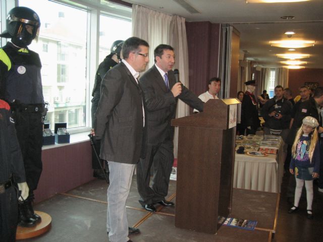 II Encuentro de Coleccionistas Material Policial en Torrejon (Madrid)