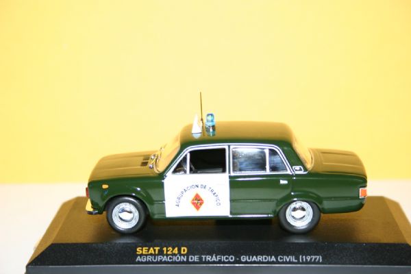 Miniatura Vehiculo Seat 124 Guardia Civil 1977