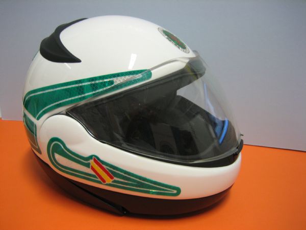 Casco Actual de la Guardia Civil de Tr�fico