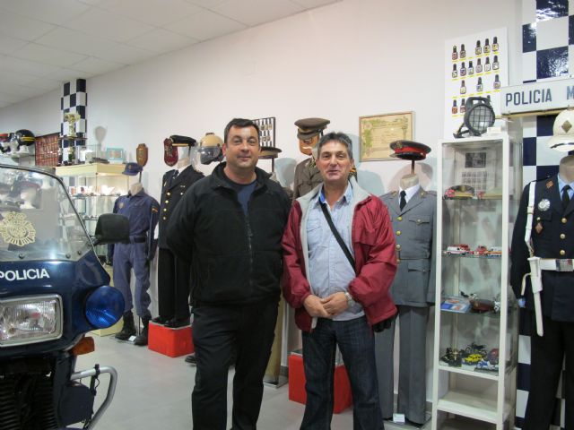 Visita de Antonio Risco (Lleida) a la Coleccin Museografica 