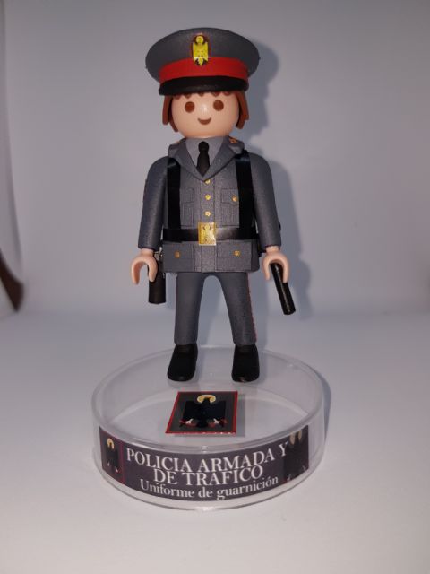 POLICIA ARMADA (GRISES)