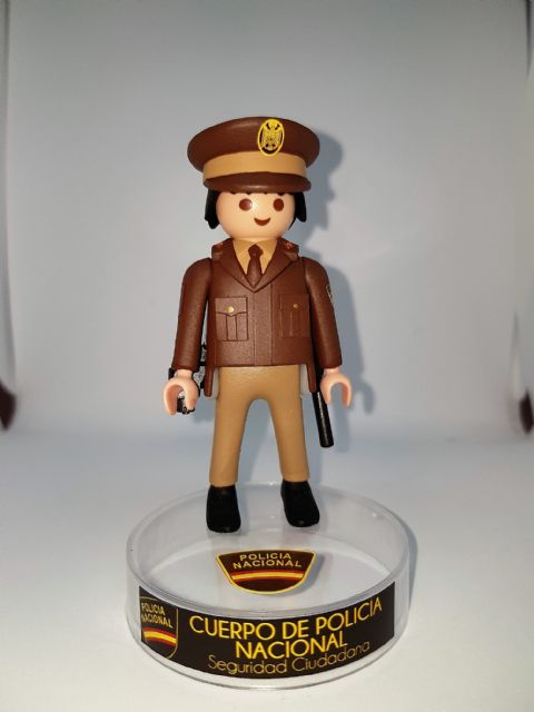 POLICIA NACIONAL (LOS MADEROS)