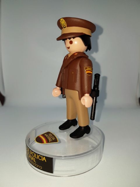 POLICIA NACIONAL (LOS MADEROS)