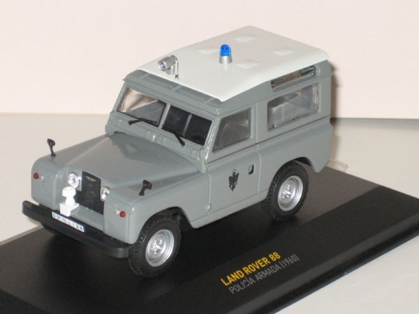 Vehiculo Miniatura Policia Armada Land Rover 88 (1.960)