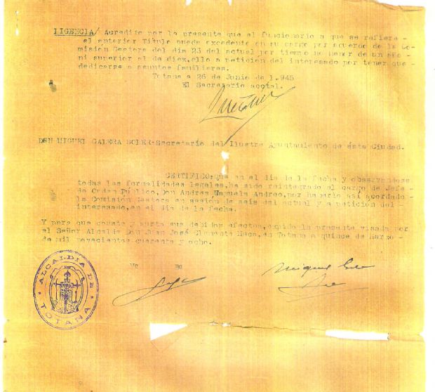 Documento de Excedencia y Reintegro al Cargo de D. Andres Cayuela Andreo.