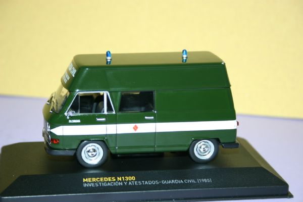 Vehiculo Miniatura Investigacin y Atestados de Guardia Civil 1.985