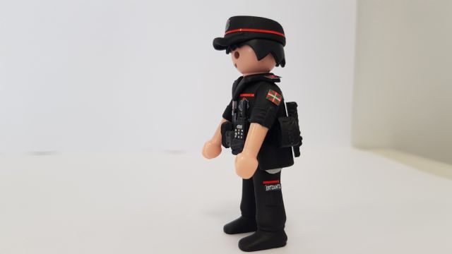 ERTZAINA (POLICIA AUTONOMICA PAIS VASCO) UNIFORME DIARIO