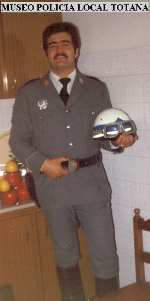 Pedro C. A. con Uniforme de Motorista