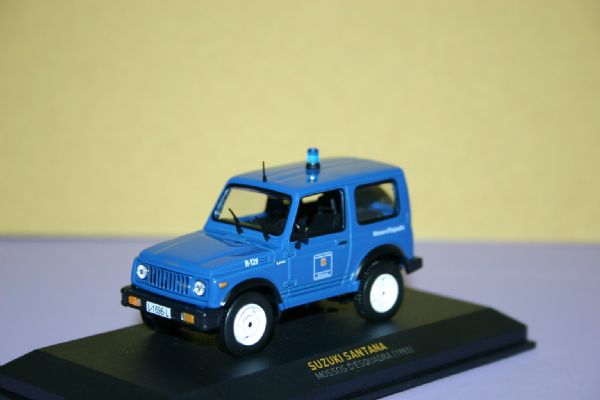 Vehiculo Miniatura Suzuki Santana de Mossos D'Esquadra 1.985.
