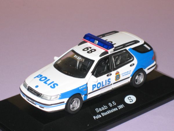 Miniatura Vehiculo Policia Suiza  Saab 9.5 Stockholm Polis Sweden  2001
