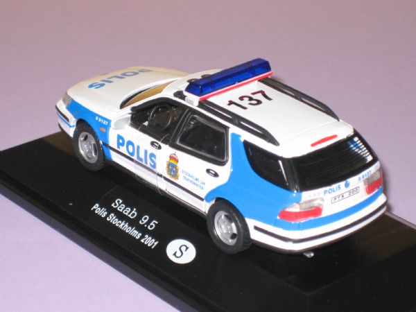 Miniatura Vehiculo Policia Suiza  Saab 9.5 Stockholm Polis Sweden  2001