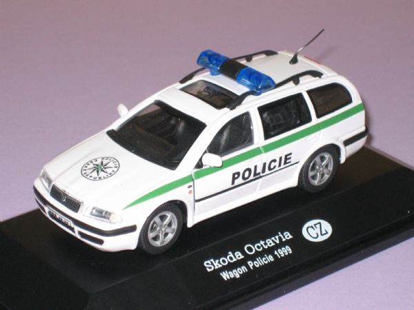 Miniatura Vehiculo Skoda Octavia Policia Republica Checa