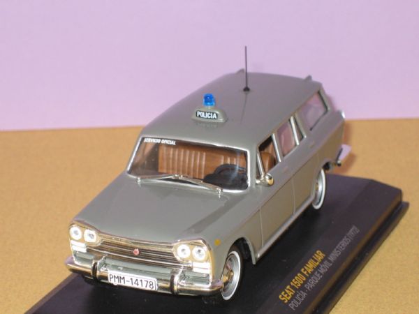 Vehiculo Miniatura Policia Seat 1500 Familiar  PMM. Espaa (1.972)