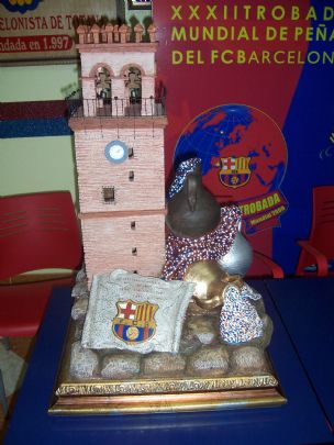 LA PB TOTANA PRESENTA LA MAQUETA DEL MONUMENTO DE LA XXXII TROBADA MUNDIAL DE PEAS DEL FCB. 