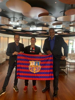La Pea Barcelonista de Totana participa en la recepcin al equipo de baloncesto del FCB.