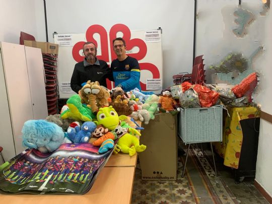 La Pea Barcelonista colabora con Critas Santiago a travs de su proyecto Ilusin Solidaria