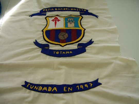 BORDADO DEL BANDERIN Y ESTANDARTE DE LA XXXII TROBADA