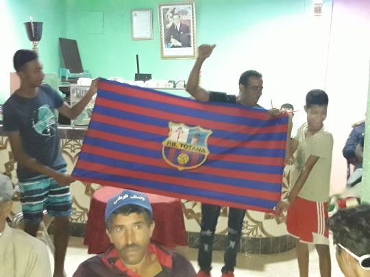 LA PEÑA BARCELONISTA DE TOTANA COLABORA CON SIMPATIZANTES DEL FCB EN SIDI SLIMANE (MARRUECOS)