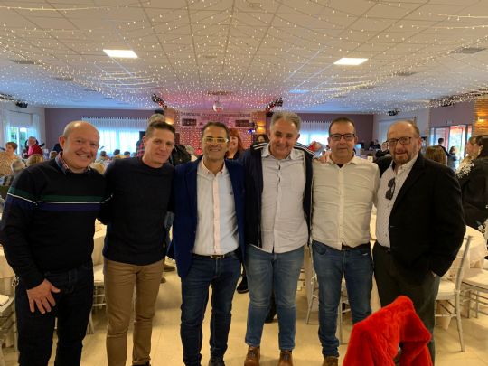 La Pea Barcelonista colabora en la comida solidaria que, con motivo del Da Mundial de las Enfermedades Raras, ha organizado DGENES