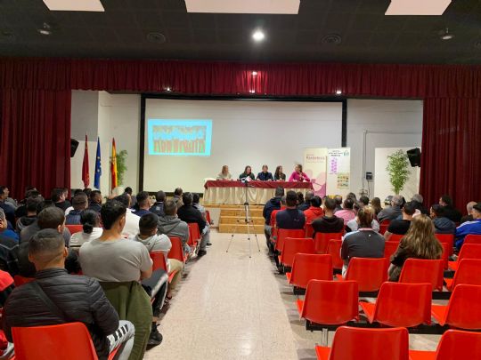 La Pea Barcelonista de Totana y colectivo Parntesis colaboran en la organizacin de la II JORNADA DE IGUALDAD en el Centro Penitenciario de Murcia I