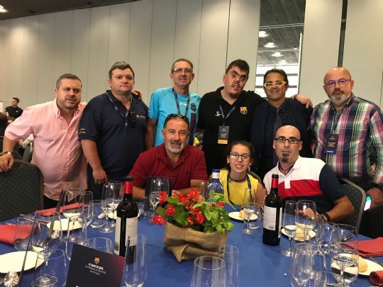 LA PEÑA BARCELONISTA DE TOTANA JUNTO CONAS PEÑAS DE CARTAGENA, ROLDÁN , MACISVENDA, AGUILAS,ALCANTARILLA, E IVAN DE LA PEÑA DE BENIAJAN PARTICIPAN EL 40 CONGRESO MUNDIAL DE PEÑAS DEL FCB