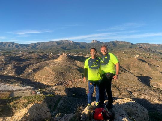 Socios De la Peña barcelonista de Totana conquistan la Sierrecica