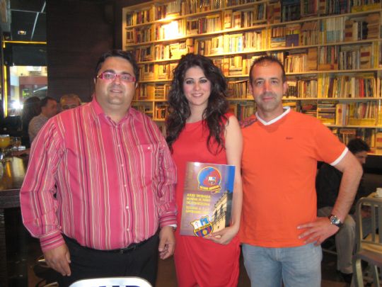 EVA ABRIL, PRESENTADORA DE CANAL 7 REGION DE MURCIA, DIRIGIRA LA GALA EN LA XXXII TROBADA MUNDIAL DE PEAS.