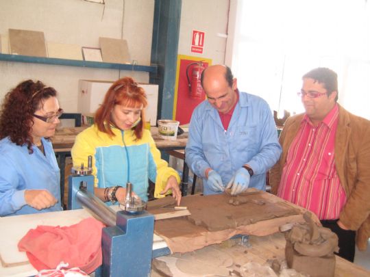 LA PB TOTANA AGRADECE SU TRABAJO A LOS ALUMNOS DEL CENTRO OCUPACIONAL MOYA TRILLA.