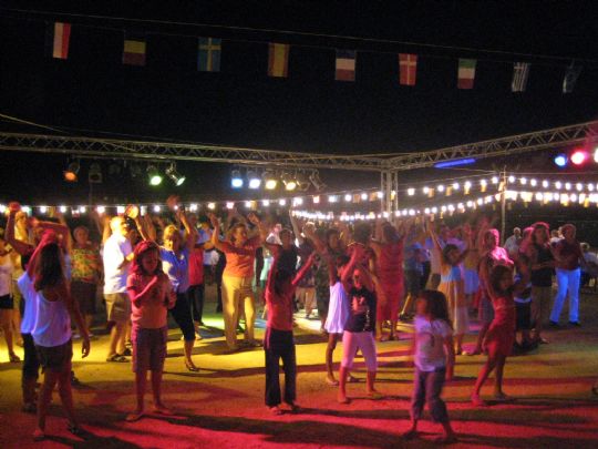 EXITO DE PARTICIPACION EN LA CELEBRACION DE LAS FIESTAS DE LAS PALOMA