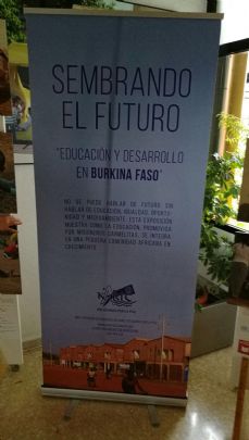 LA PEA BARCELONISTA DE TOTANA COLABORA CON LA ASOCIACION KARIT EN LA VELADA 