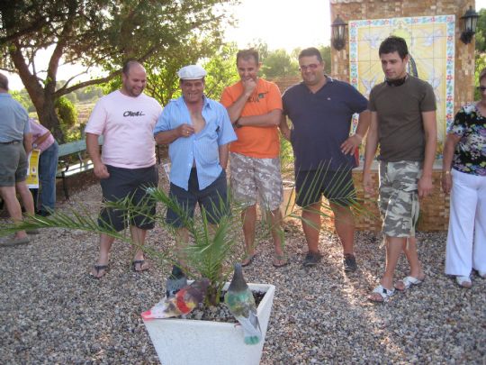 LA PB TOTANA Y LA ASOCIACION DE COLOMBICULTURA DE TOTANA PRESENTAN EL CARTEL DE LAS “FIESTAS DE LA PALOMA”