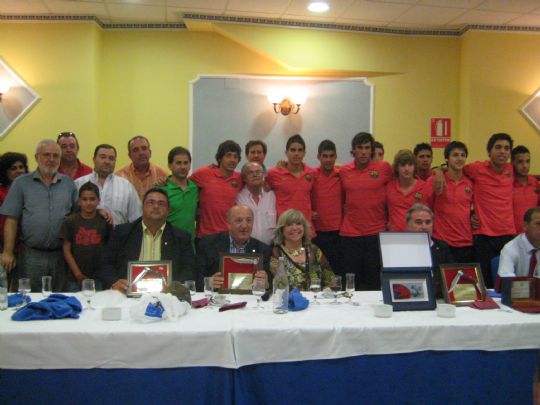 LA PB TOTANA SE HERMANA CON LA PB “JOSE LUIS NUÑEZ” DE TARAZONA DE LA MANCHA 