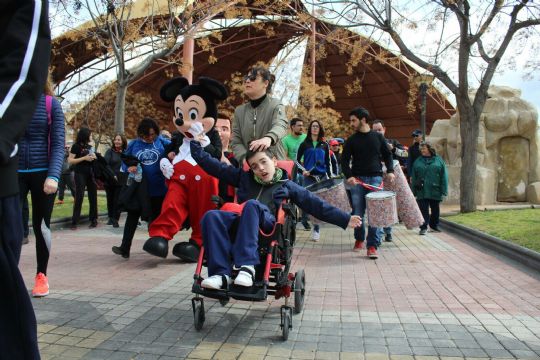 LA PEA BARCELONISTA DE TOTANA COLABORA EN LA VIII CARRERA POR LAS ENFERMEDADES RARAS DE PETRER