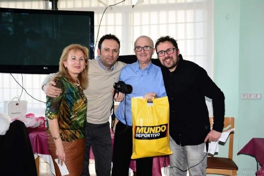 LA PEÑA BARCELONISTA DE TOTANA COLABORA CON LA HERMANDAD DE LA MAGDALENA 