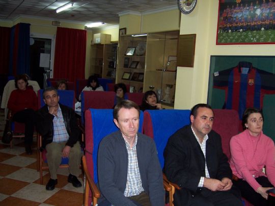 LA PEA BARCELONISTA DE TOTANA CEDE SU LOCAL A LA ASOCIACIN DGENES PARA LA CELEBRACIN DE UNA ASAMBLEA EXTRAORDINARIA