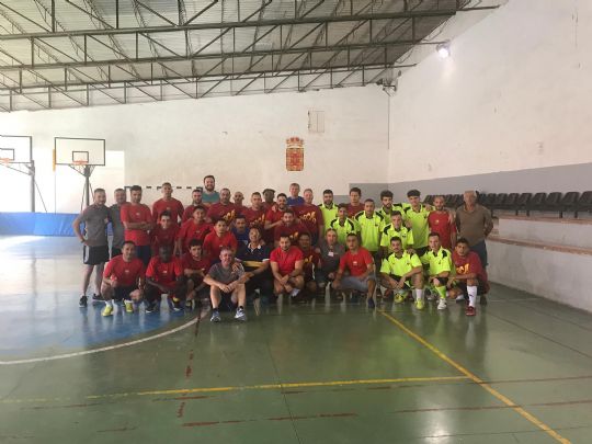 LA PEA BARCELONISTA DE TOTANA CLAUSURA LA ESCUELA DE FTBOL 2018-2019 QUE DESARROLLA EN EL CENTRO PENITENCIARIO DE MURCIA I .