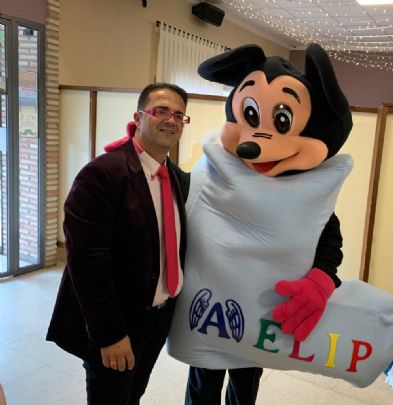 LA PEA BARCELONISTA DE TOTANA INCORPORA NUEVOS MUECOS AL PROYECTO ILUSIN SOLIDARIA