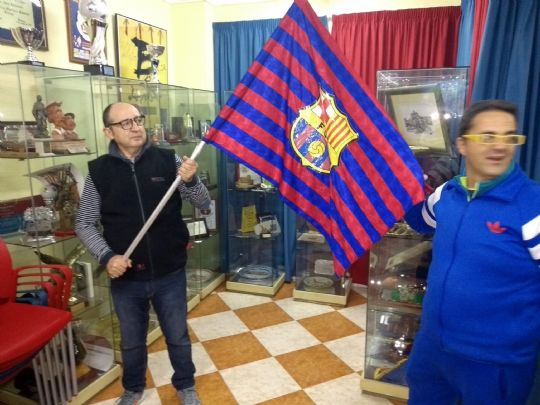 PERSONAS PRIVADAS DE LIBERTAD VISITAN LA SEDE SOCIAL DE LA PEA BARCELONISTA DE TOTANA