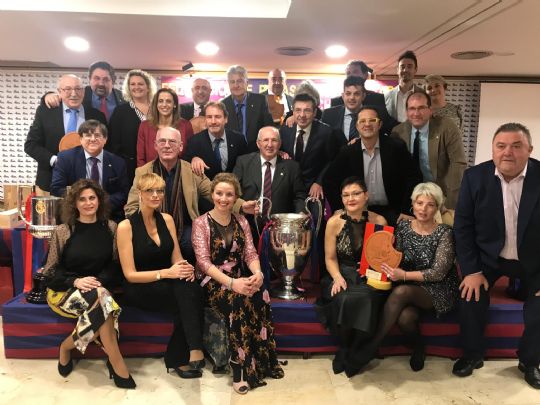 LA PB TOTANA PARTICIPA EN LA GALA DE LA FEDERACIÓN DE PEÑAS BARCELONISTAS DE CASTILLA LA MANCHA