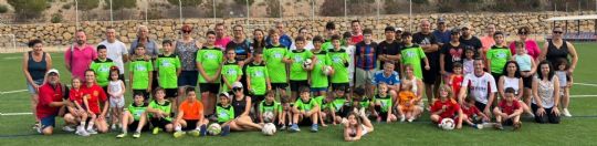 M�S DE CIEN NI�OS Y NI�AS PARTICIPAN EN LA ESCUELA DEPORTIVA PB TOTANA�SANTA EULALIA DURANTE EL CURSO 2024/2025