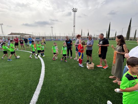 M�S DE CIEN NI�OS Y NI�AS PARTICIPAN EN LA ESCUELA DEPORTIVA PB TOTANA�SANTA EULALIA DURANTE EL CURSO 2024/2025