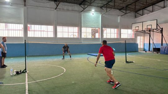LA PE�A BARCELONISTA DE TOTANA ORGANIZA TORNEOS DE B�DMINTON, PING-PONG Y F�TBOL SALA EN EL CENTRO PENITENCIARIO MURCIA I