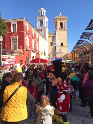 LA PB TOTANA COLABORA CON EL ROSCÓN SOLIDARIO DE MULA